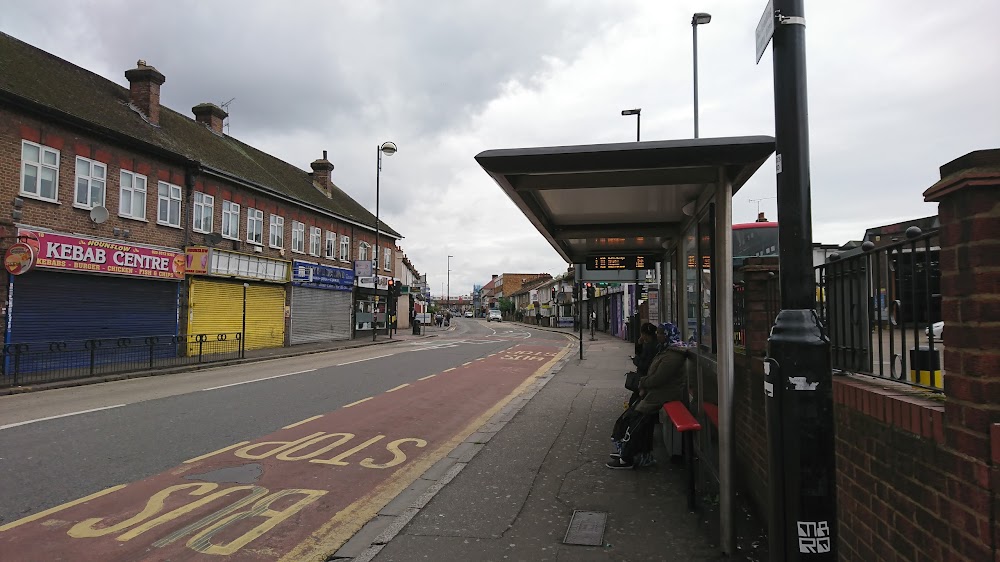 Hounslow Bus Station (Stop F)