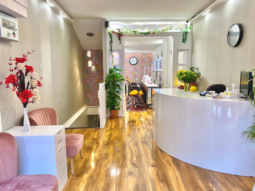 Nail & Eyelash Bar Soho