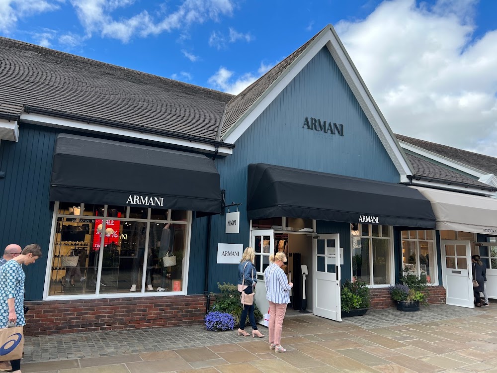 Armani Outlet Bicester Village