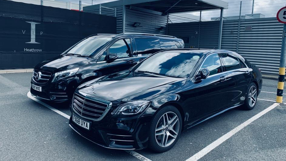 A chauffeurs- Professional Luxury Chauffeur Services London & UK Wide